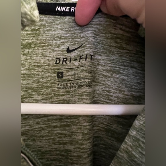 Nike dri-fit Element 1/2 Zip - running long sleeve top - small - Picture 3 of 5